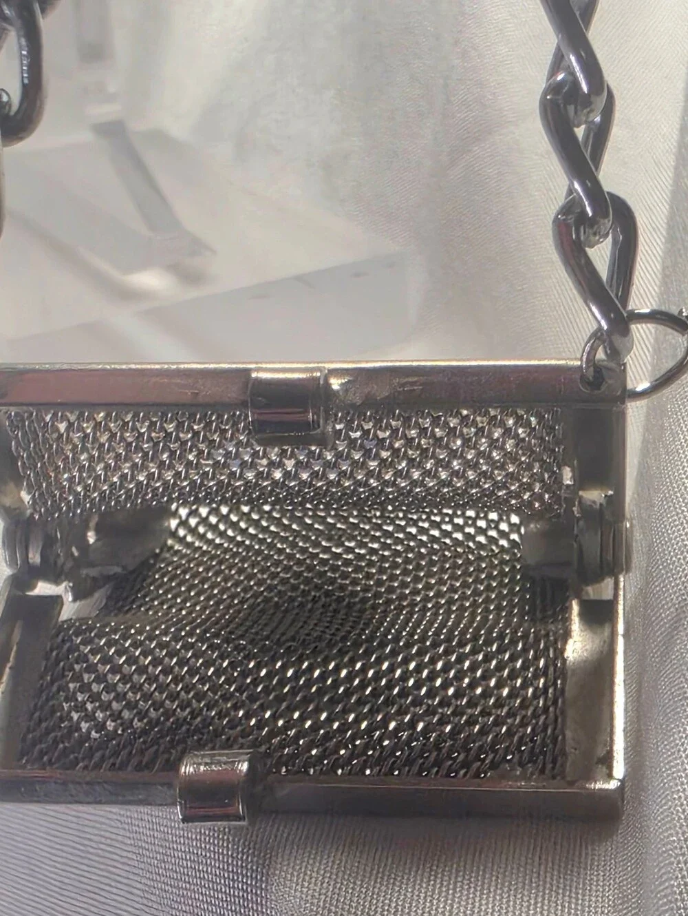 Vintage Seattle Space Needle Silver Mesh Pocket Purse with Chain